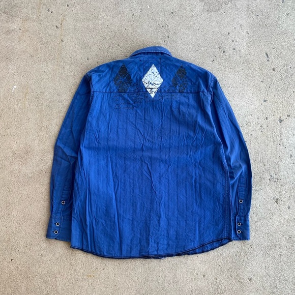 Y2k/Grunge Graphic Button Up - Picture 3 of 7